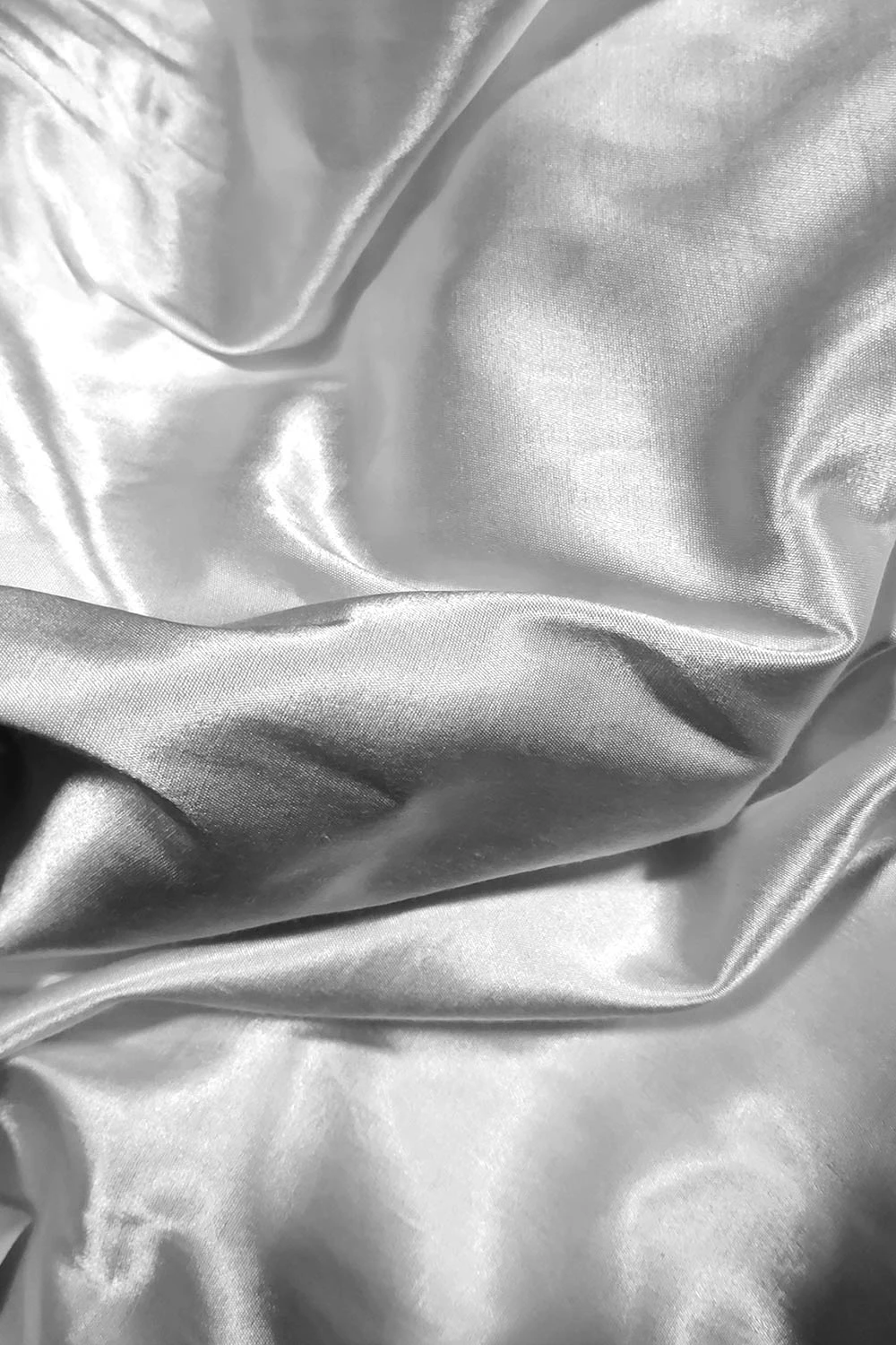 Ria Silver Satin Comfort Stretch™ Crop Top Leaf Neck Short Sleeve Blouse 3 Ria Silver Satin Comfort Stretch™ Crop Top Leaf Neck Short Sleeve Blouse - Image 3